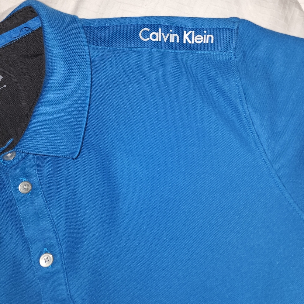 Polo - Picture 3 of 3